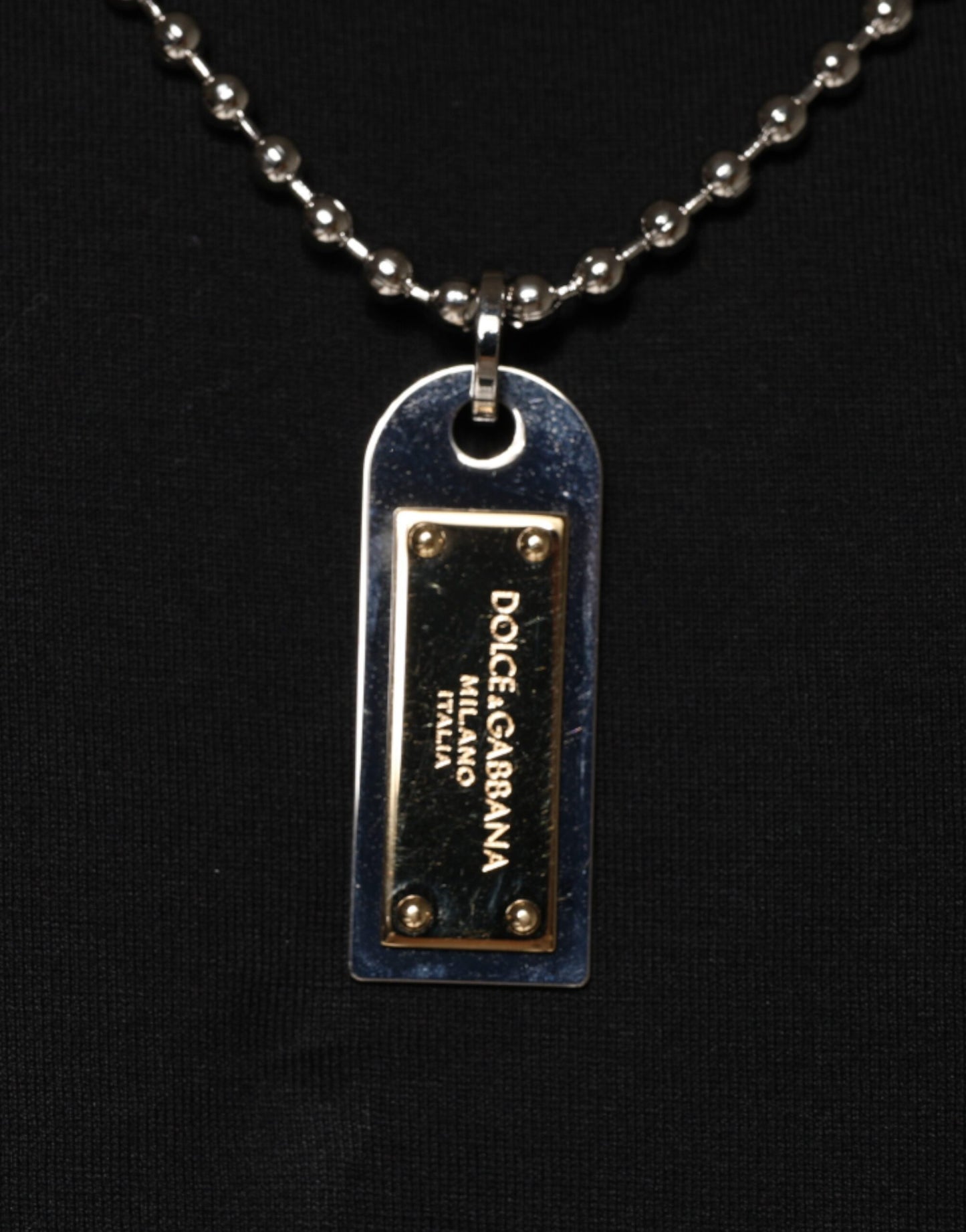 Camiseta Dolce & Gabbana de Algodón Negro con Cuello Decorado