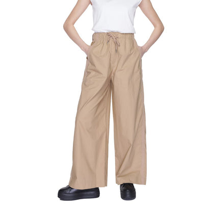 Pantalones casuales Blauer de algodón beis