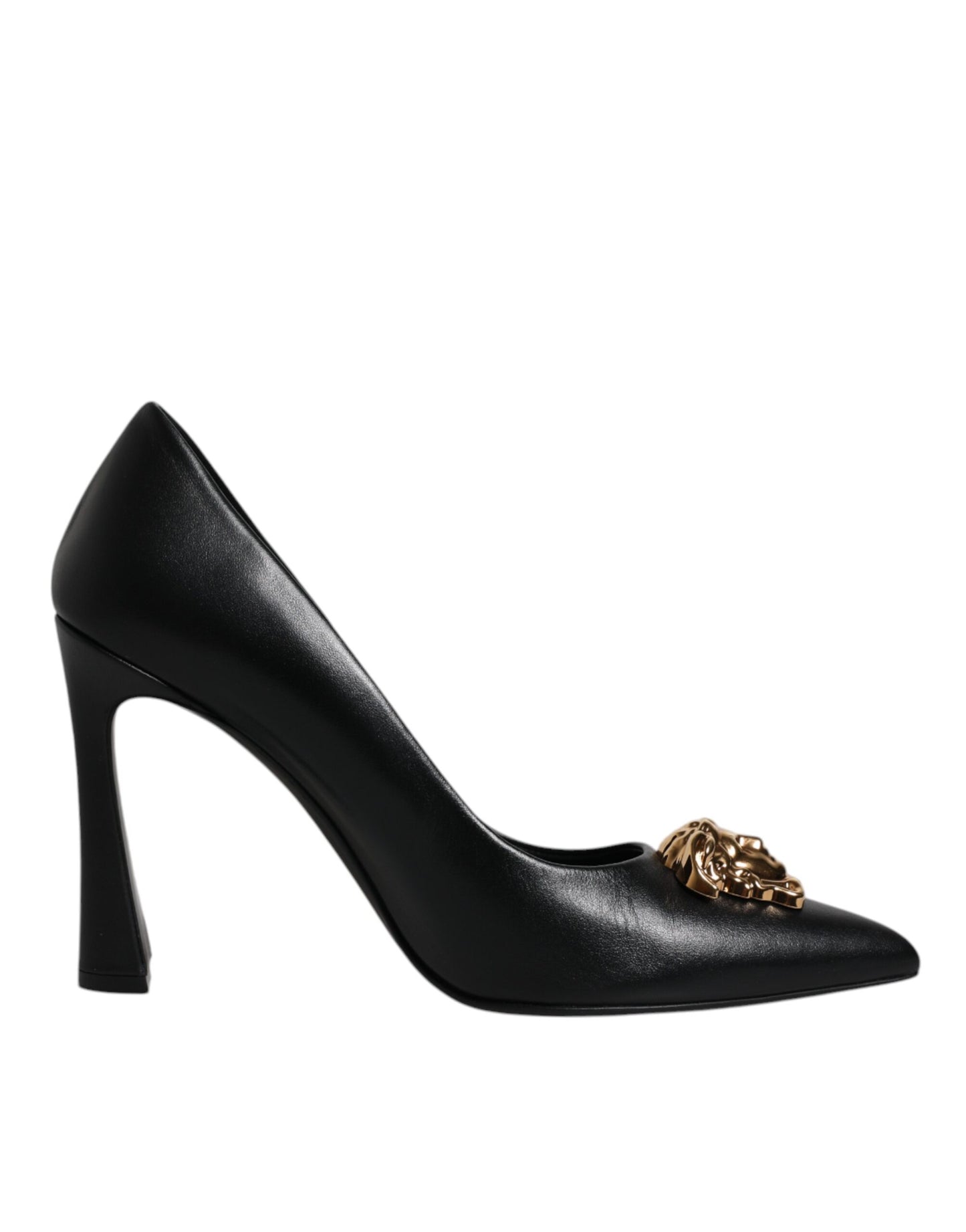 Zapatos de tacón Versace de cuero negro con placa del logo