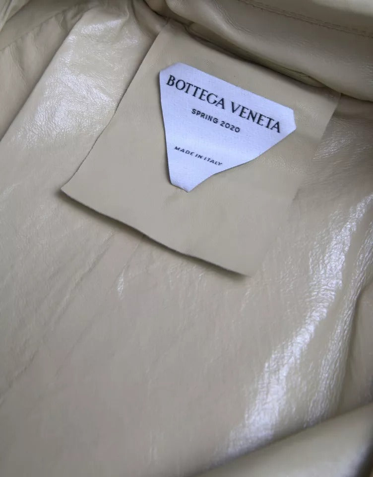 Chaqueta tipo gabardina de cuero de piel de cordero beige Bottega Veneta
