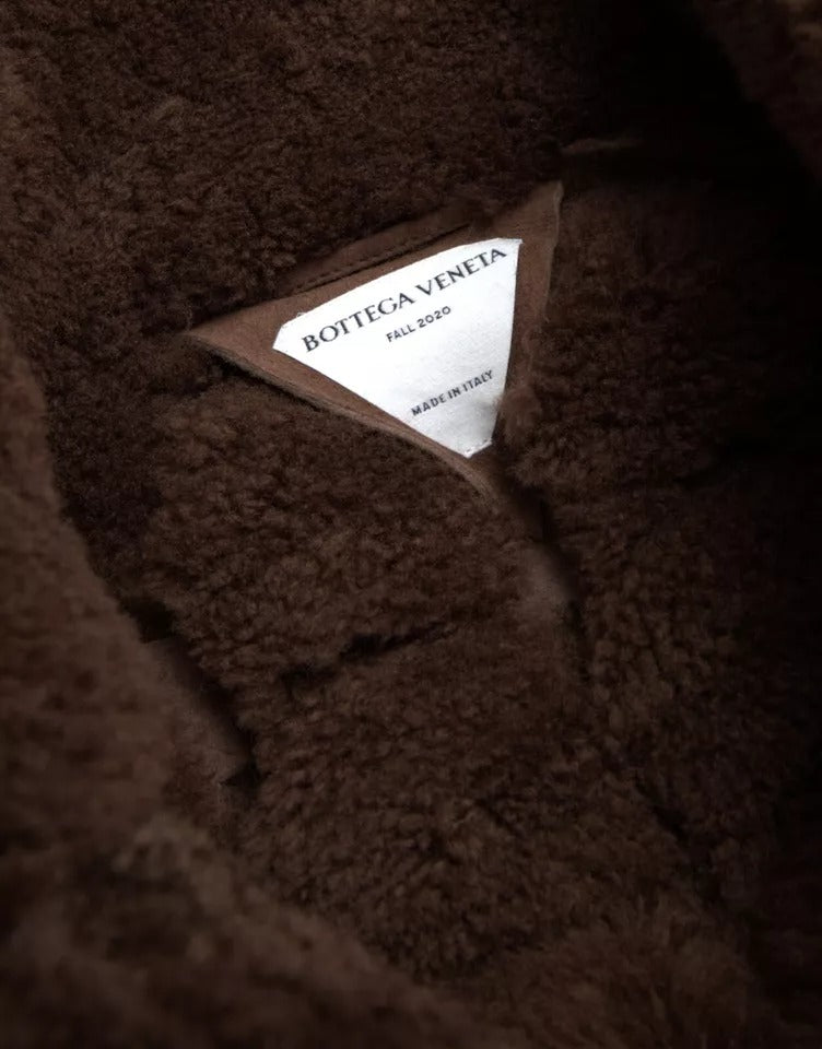 Chaqueta de abrigo de piel de cordero marrón de Bottega Veneta