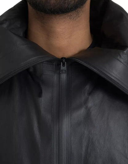 Gabardina Bottega Veneta de piel negra con capucha para hombre