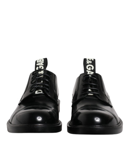 Zapatos de vestir Dolce & Gabbana Derby de piel charol negra con cordones