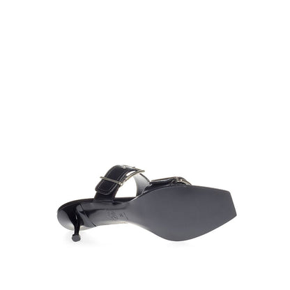 Sandalias Alexander McQueen de cuero negro con tacón de aguja