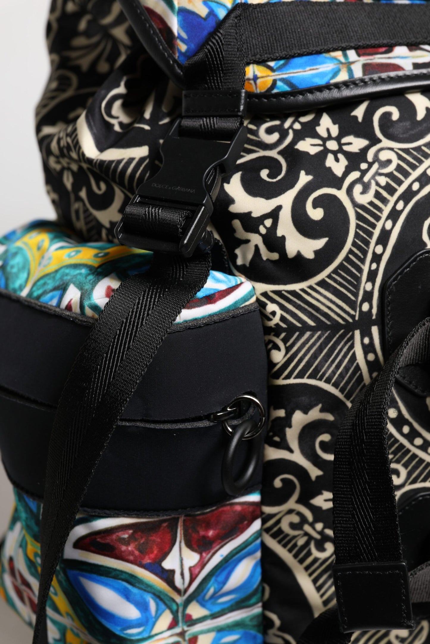 Mochila de nailon con estampado de mayólica multicolor Dolce & Gabbana