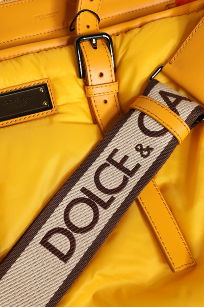 Bolso Duffle de Hombro Dolce & Gabbana de Nylon Amarillo Anaranjado con Placa del Logotipo