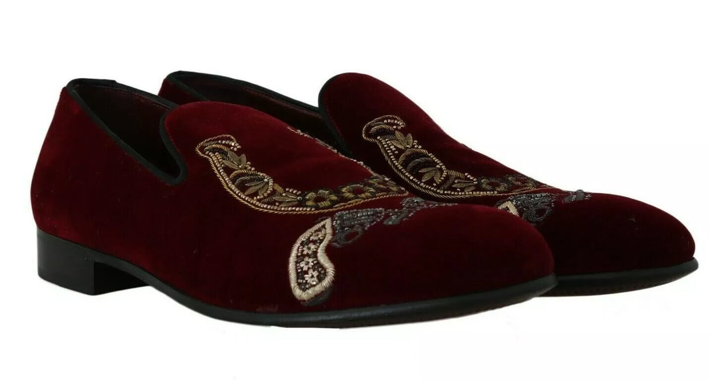 Mocasines de terciopelo burdeos con herradura de Dolce & Gabbana