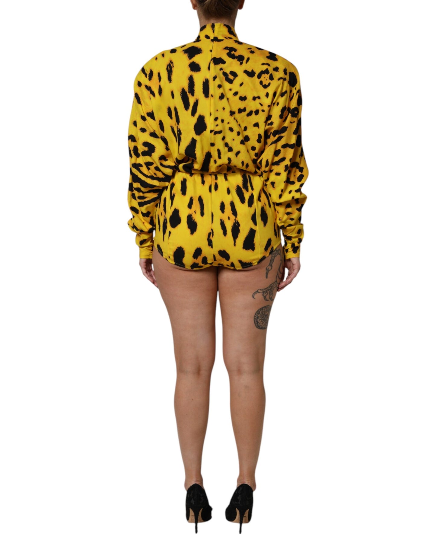 Vestido mono de manga larga con estampado de leopardo amarillo de Dolce & Gabbana