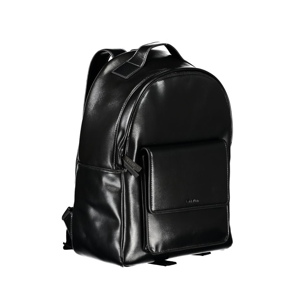 Mochila urbana elegante Calvin Klein negra con compartimento para portátil