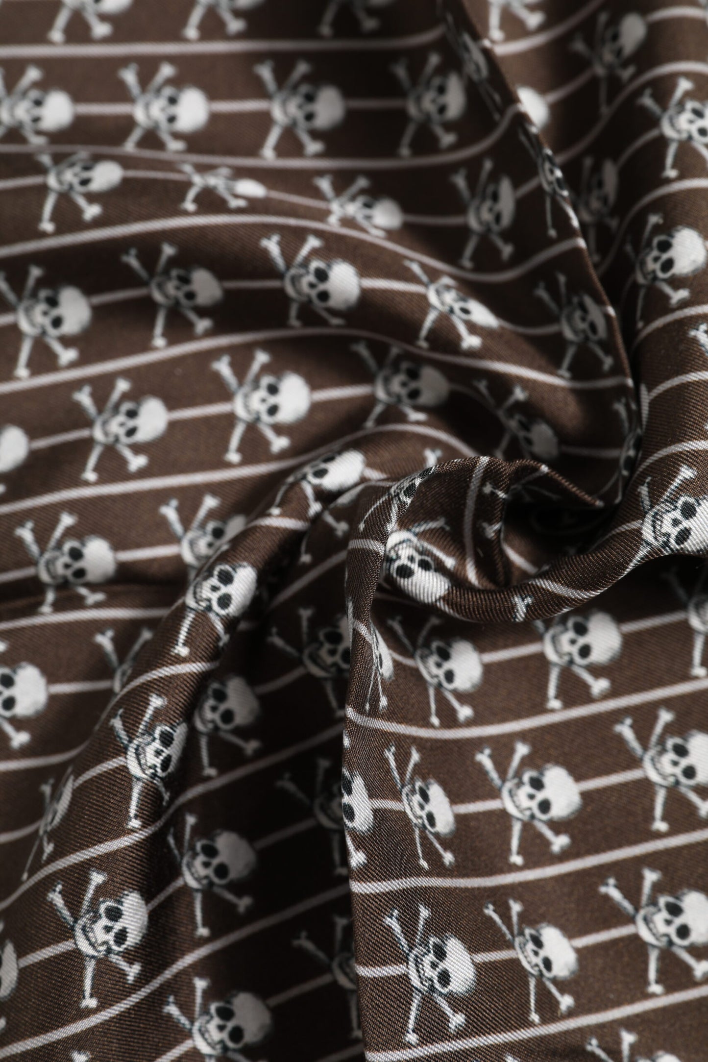 Foulard cuadrado de seda marrón con calavera para hombre Dolce & Gabbana