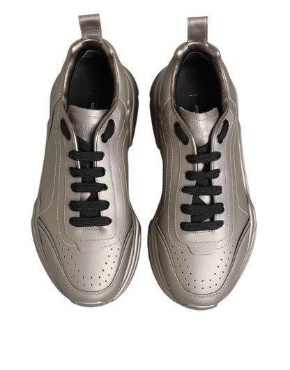 Zapatillas de hombre de cuero plateadas DAYMASTER de Dolce & Gabbana