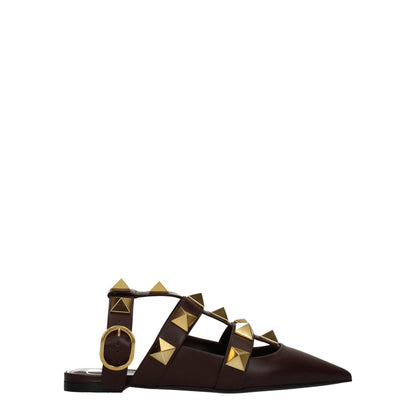 Sandalias planas Valentino Garavani de cuero marrón