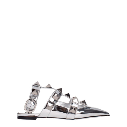 Sandalias planas Valentino Garavani de piel gris