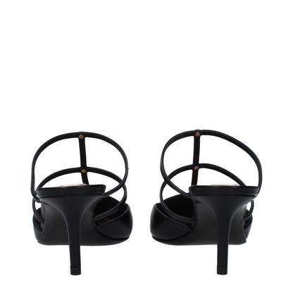 Sandales plates en cuir noir Valentino Garavani
