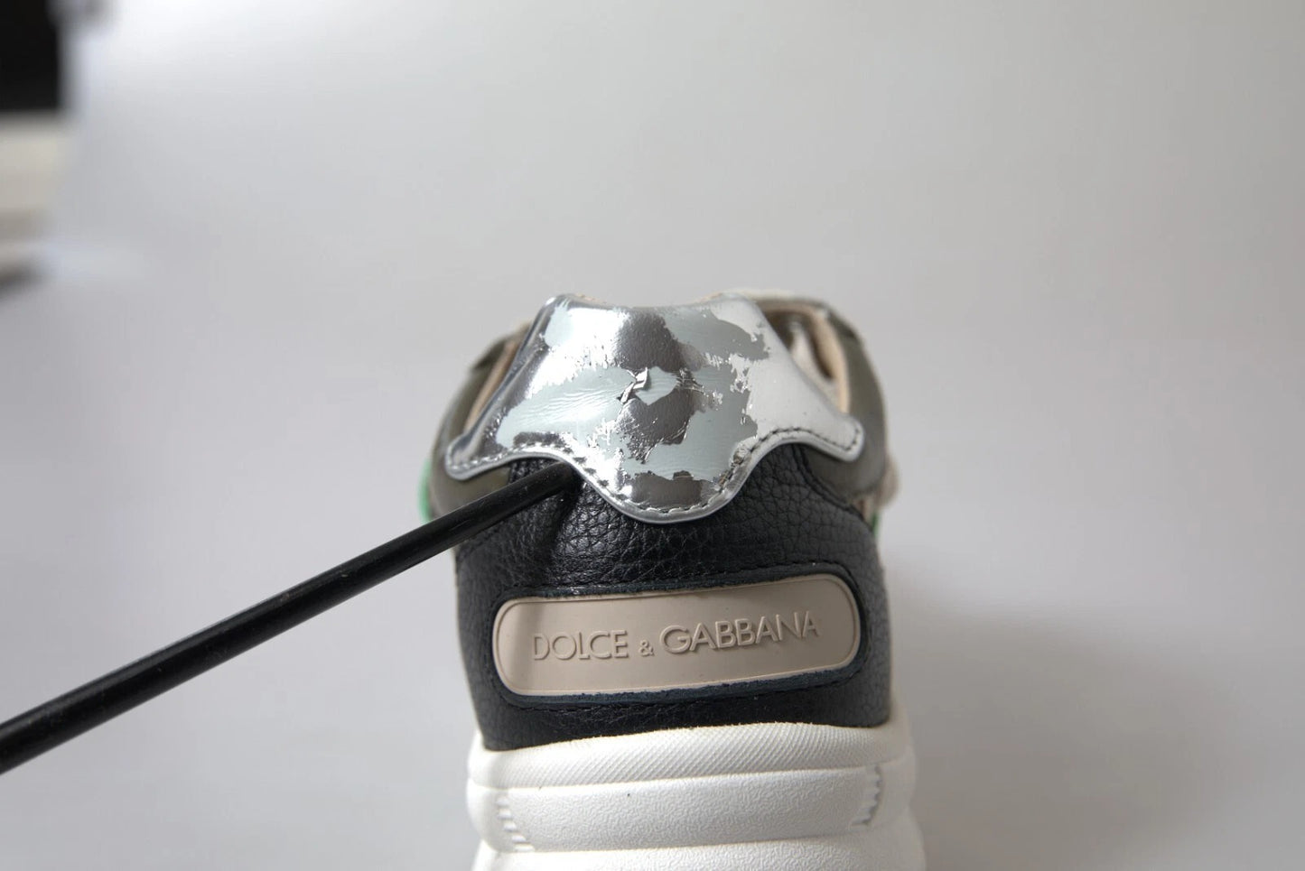 Zapatillas deportivas DAYMASTER Dolce & Gabbana de piel blancas y plateadas