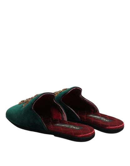 Zapatillas Dolce & Gabbana de terciopelo verde con cruz embellecida