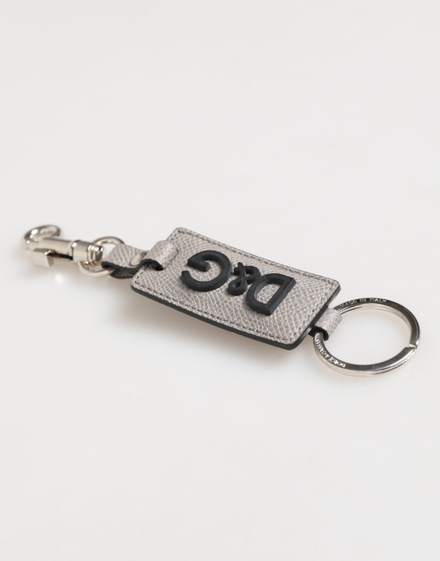 Llavero Dolce & Gabbana de cuero gris con logo y anilla metálica para hombre