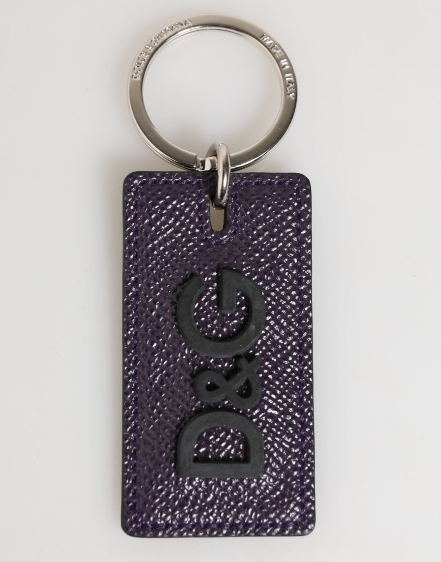 Dolce & Gabbana Llavero de metal con logo de cuero violeta para hombre