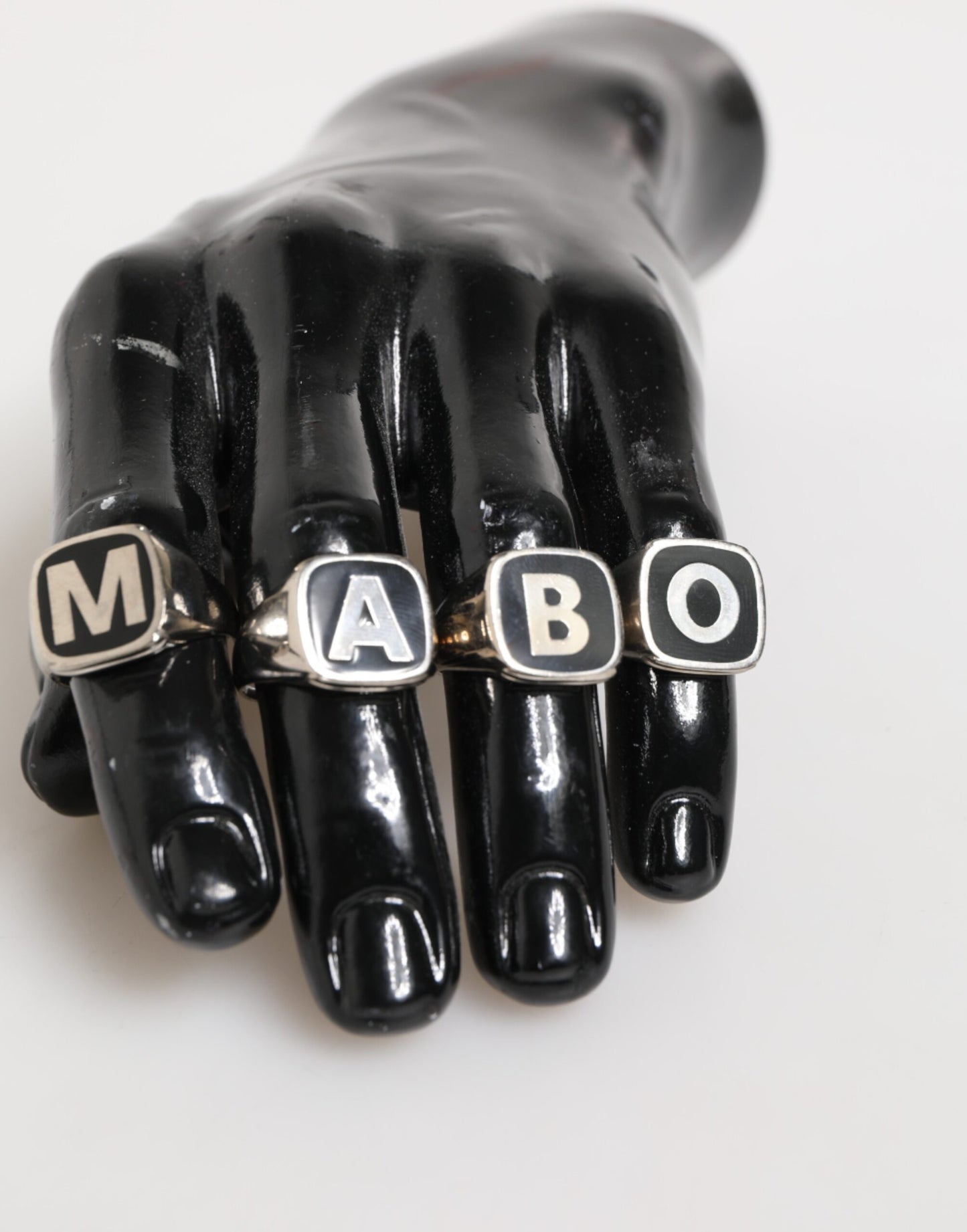 Anillo Ajustable Dolce & Gabbana de Latón Plateado con Letras, Set de 5 Piezas