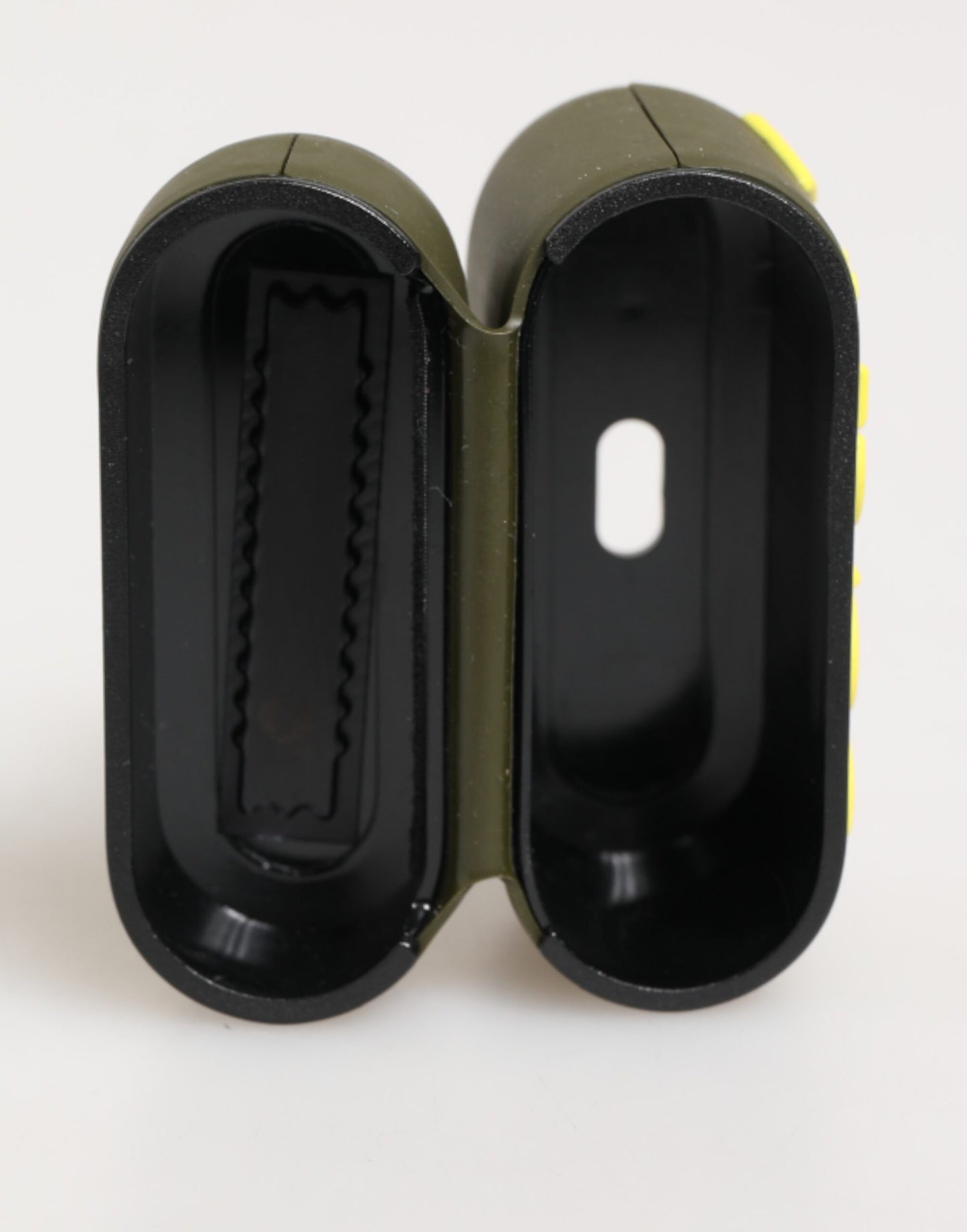 Estuche para AirPods Dolce & Gabbana verde militar con logotipo de goma en relieve