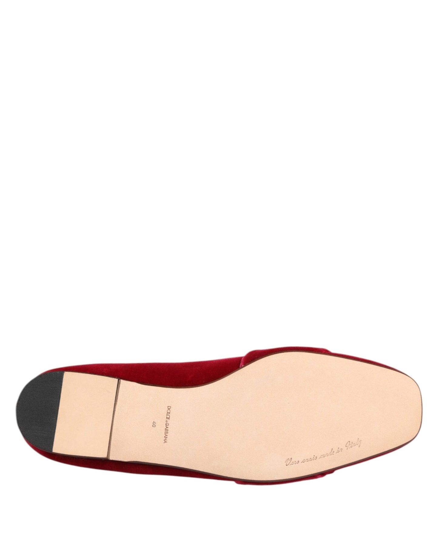 Zapatos planos Mocasines de terciopelo rojo con hebilla de cristal de Dolce & Gabbana