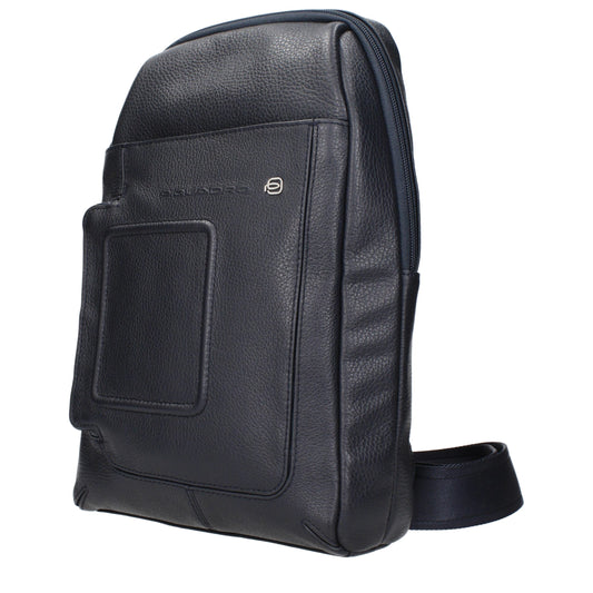 Bolso Piquadro de piel azul con bandolera