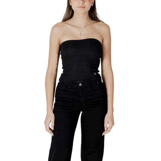 Top Calvin Klein Jeans negro de algodón reciclado