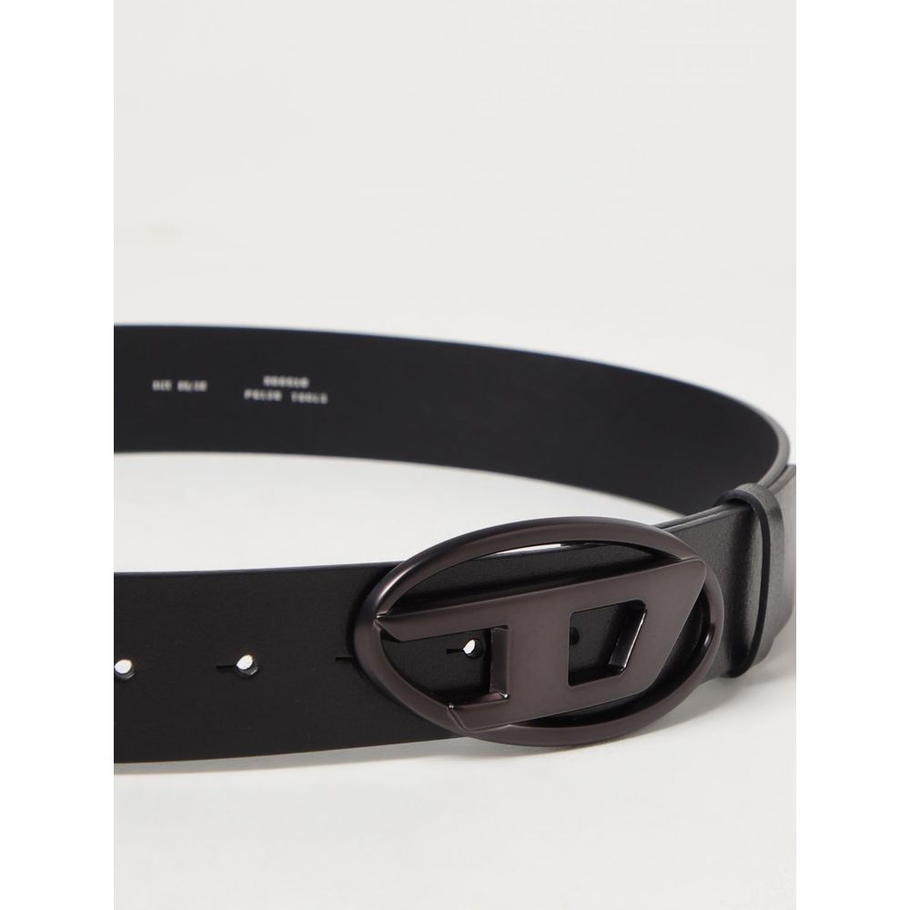 Diesel Regular Black Leather Belt With Secure Closure